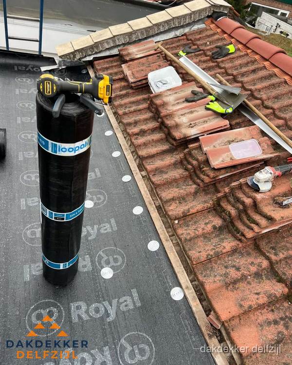 Dakschade herstel: pannendak renovatie in Delfzijl